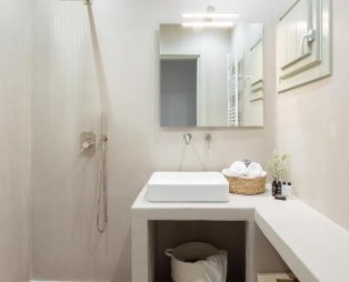 Themis Homes: Ονειρεμένο καταφύγιο διακοπών δίπλα στη Χώρα της Σκύρου