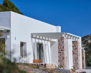 Themis Homes: Ονειρεμένο καταφύγιο διακοπών δίπλα στη Χώρα της Σκύρου