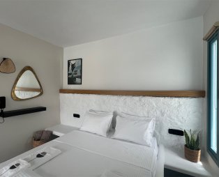 Thronos Suites: Μια γαλήνια όαση στην Άνω Μερά της Μυκόνου