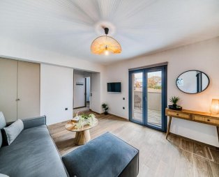 Windmill Escape Apartments: Μια κομψή απόδραση με θέα στους ανεμόμυλους της Χίου