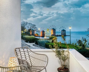 Windmill Escape Apartments: Μια κομψή απόδραση με θέα στους ανεμόμυλους της Χίου