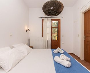 Villa Agrabely & Suites: Ζήστε την αυθεντική φιλοξενία στην καρδιά της Νάξου