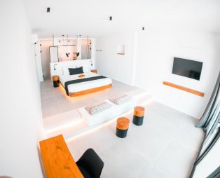 Villa Agrabely & Suites: Ζήστε την αυθεντική φιλοξενία στην καρδιά της Νάξου