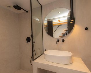 Villa Agrabely & Suites: Ζήστε την αυθεντική φιλοξενία στην καρδιά της Νάξου