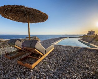 Androck Heaven Retreat: Ένα πέτρινο κόσμημα με θέα το Αιγαίο