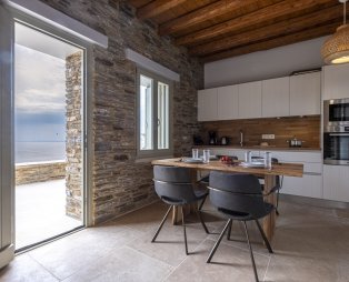 Androck Heaven Retreat: Ένα πέτρινο κόσμημα με θέα το Αιγαίο