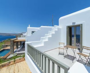 Etesian Villas: Ένας μικρός παράδεισος στην Άνδρο με θέα που κόβει την ανάσα