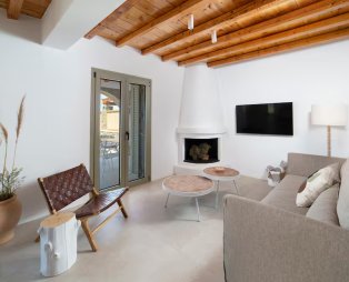 Etesian Villas: Ένας μικρός παράδεισος στην Άνδρο με θέα που κόβει την ανάσα