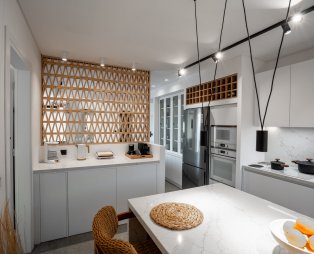 The Royal Blue Andros: Μια όαση άνεσης και διαχρονικής κομψότητας στην Άνδρο