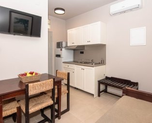 Talos Hotel Apartments
