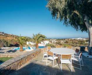 Apollonia Summer Villa: Πολυτελής διαμονή στην καρδιά της Σίφνου