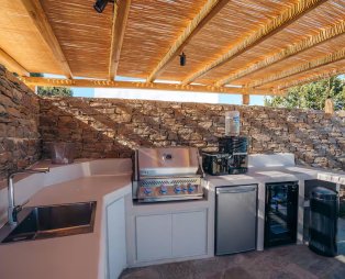 Apollonia Summer Villa: Πολυτελής διαμονή στην καρδιά της Σίφνου