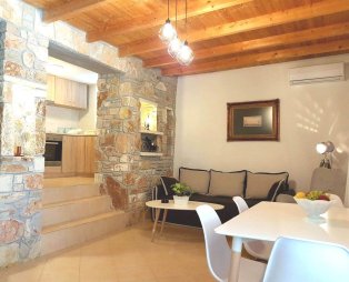 Blue Topaz Collection: An unforgettable stay in Nafplio