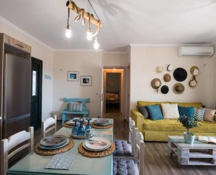 Casa De Blue: A haven in the lush green landscape of Lefkada