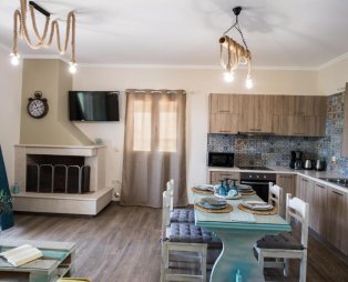 Casa De Blue: A haven in the lush green landscape of Lefkada
