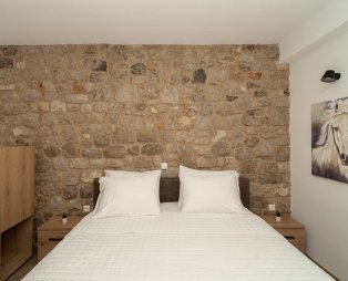 Lithos Suites: Χαλάρωση και αναζωογόνηση στη Φοινικούντα Μεσσηνίας