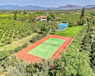 Orange Grove Villa: Μια ιδιωτική όαση μέσα στις πορτοκαλιές του Ναυπλίου