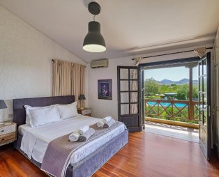 Orange Grove Villa: Μια ιδιωτική όαση μέσα στις πορτοκαλιές του Ναυπλίου