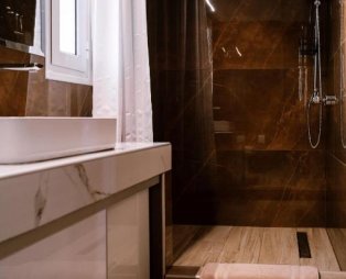 Petrino Villa Sxinos: Serene getaway in Corinthia with panoramic sea and mountain views