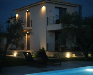 Three Charites Resort: Elegant escape to the enchanting Gialova of Messinia