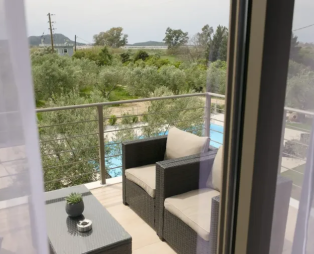 Three Charites Resort: Elegant escape to the enchanting Gialova of Messinia
