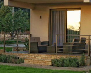 Three Charites Resort: Elegant escape to the enchanting Gialova of Messinia