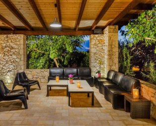 Villa Elva Nafplio: Απόδραση στην καρδιά της φύσης με θέα το Παλαμήδι