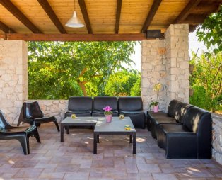 Villa Elva Nafplio: Απόδραση στην καρδιά της φύσης με θέα το Παλαμήδι