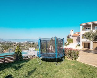 Villa Konstantina: Η άνεση συναντά την πολυτέλεια στο Ναύπλιο