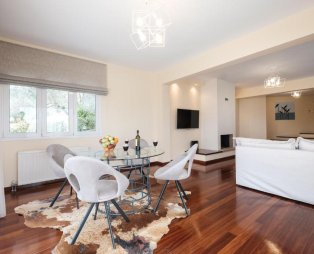 Villa Konstantina: Η άνεση συναντά την πολυτέλεια στο Ναύπλιο