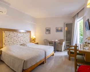 Hotel Dolphin