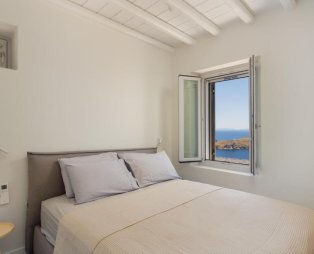 Serene Shore Serifos: Γαλήνια διαμονή με θέα στο Αιγαίο