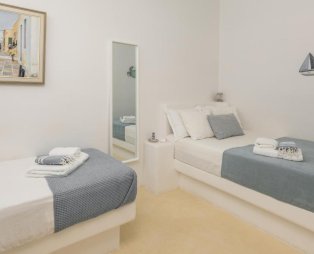 Serifos Dream Houses: Χαλαρωτικές διακοπές στη μαγευτική παραλία Γάνεμα