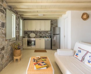 Serifos Dream Houses: Χαλαρωτικές διακοπές στη μαγευτική παραλία Γάνεμα