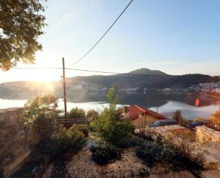 Manor House est. 1890: A historic manor house in the heart of Kastoria