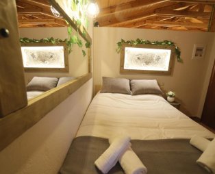 Stone Calm: A stone house for moments of relaxation in Ammoudara Kastoria