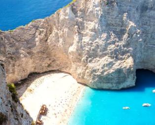 H Daily Star παρουσιάζει τις ωραιότερες παραλίες του κόσμου - Ποια ελληνική βρίσκεται ανάμεσά τους; [εικόνες]