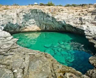Γκιόλα: Η ομορφότερη φυσική πισίνα του κόσμου βρίσκεται στην Ελλάδα! [εικόνες]