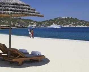 Τρεις ελληνικές παραλίες στις λίστα με τις ιδανικότερες παραλίες της Ευρώπης για τον Μάιο (pics)