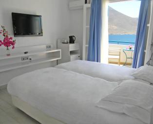 «Aegialis Hotel & Spa»: Στιγμές από παραμύθι στην Αμοργό (pics)