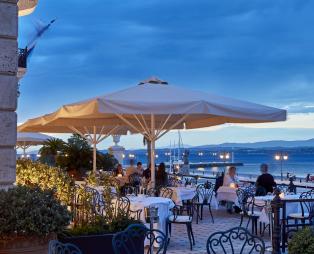 «Poseidonion Grand Hotel»: Εμπειρία πολλών αστέρων στο πιο ιστορικό ξενοδοχείο των Σπετσών (pics)