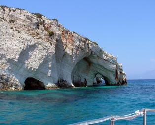 Ταξιδέψτε σαν σταρ στα ελληνικά νησιά
