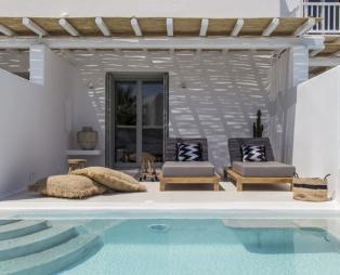Το «Adorno Beach Hotel» στη Μύκονο έχει όλα όσα ψάχνεις