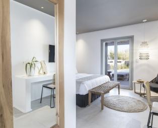 Το «Adorno Beach Hotel» στη Μύκονο έχει όλα όσα ψάχνεις