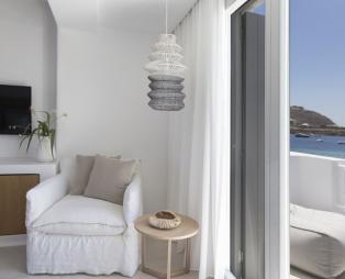 Το «Adorno Beach Hotel» στη Μύκονο έχει όλα όσα ψάχνεις