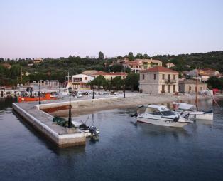 Ταξιδέψτε σαν σταρ στα ελληνικά νησιά