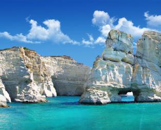Forbes: Η Μήλος στα 6 καλύτερα μέρη για το καλοκαίρι 2017 (pics)