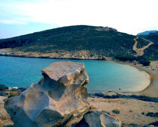 9 λόγοι για να επισκεφθείτε τη Σέριφο (pics)