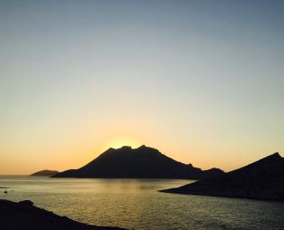 Μπρος γκρεμός και πίσω... Αμοργός (pics)