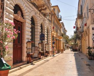Ναύπλιο: Ταξίδι σε μία πόλη με αναμνήσεις